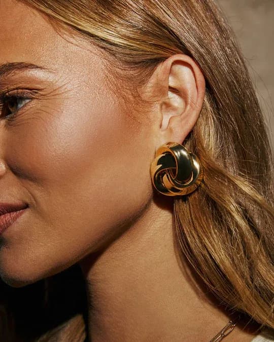 Ear 1.png